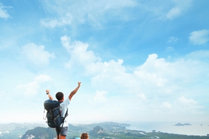 户外运动登山情侣背景素材