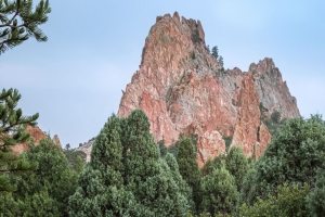 山 树木 石头 自然 风景 4k壁纸 3840x2160