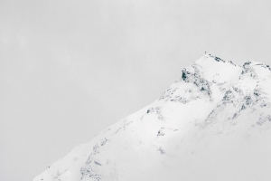 山 峰 雪 斜坡 冬季 4k壁纸 3840x2160