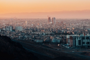 城市 建筑物 日落 mashhad 伊朗 4k壁纸 3840x2160