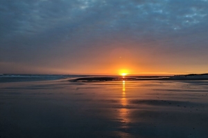 3840x2160 大海 地平线 黎明 太阳 云彩 和谐壁纸 背景