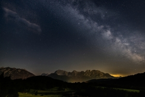 阿尔卑斯山夜晚星空风景4k壁纸3840x2160